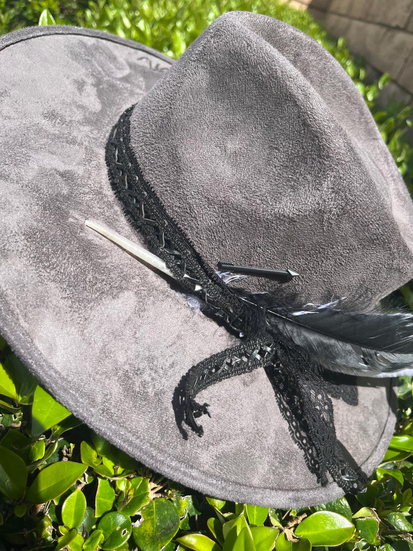 Grey suede hand burned pretty little poison flat brim western cowboy hat
