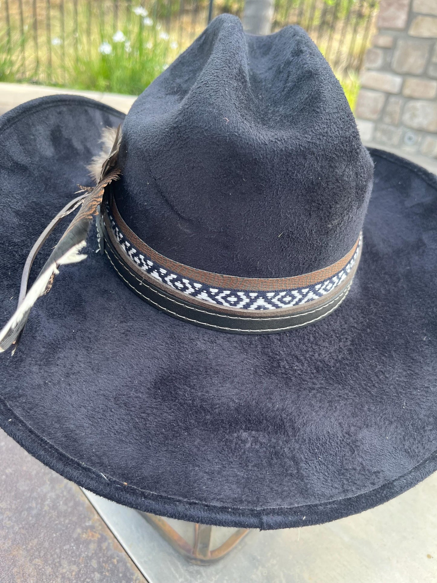Black suede western cowboy hat