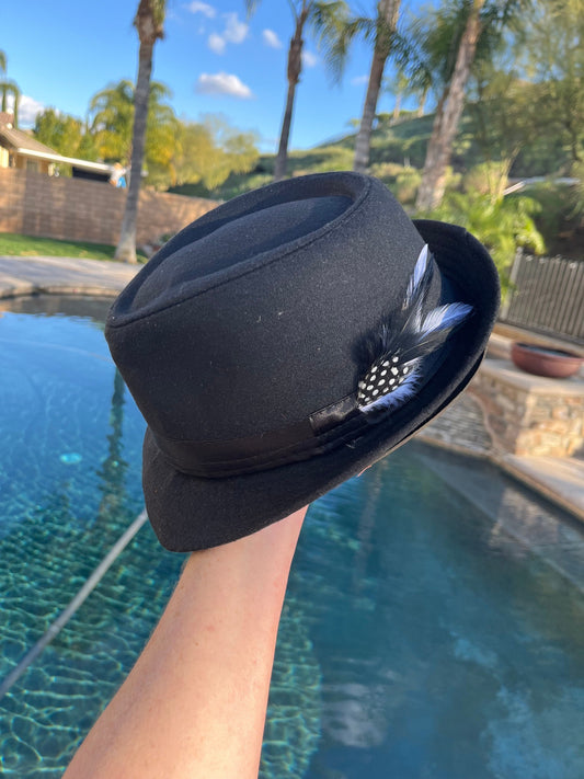 Men’s/unisex black fedora satin band with red, black, and white feather