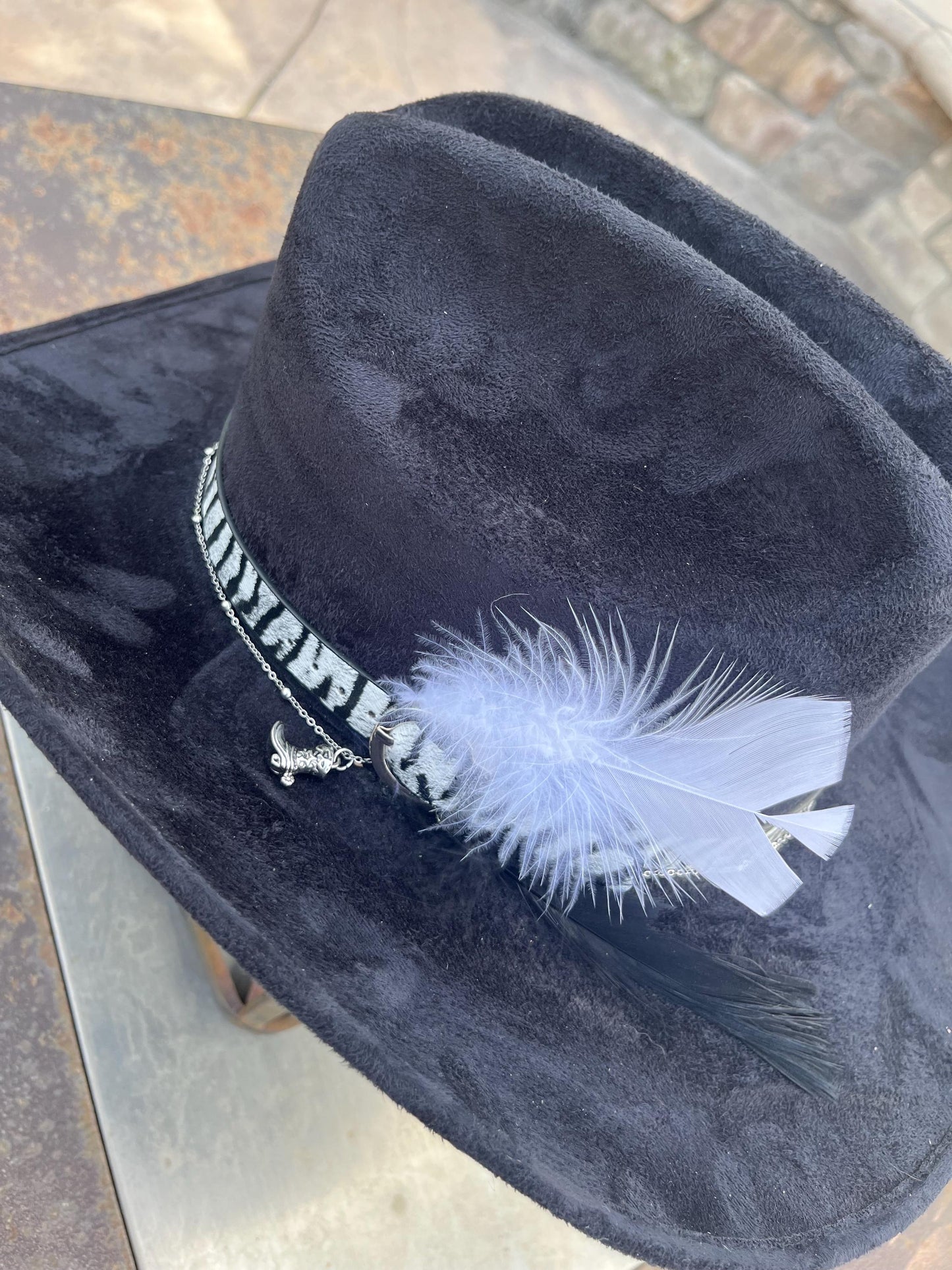 Black suede western cowboy hat